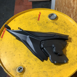 Flanc de selle droit