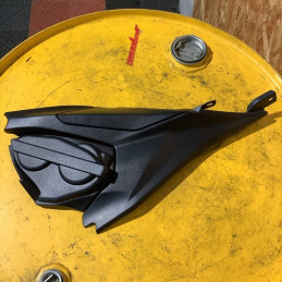 Flanc de selle gauche