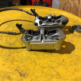 Étriers avant brembo